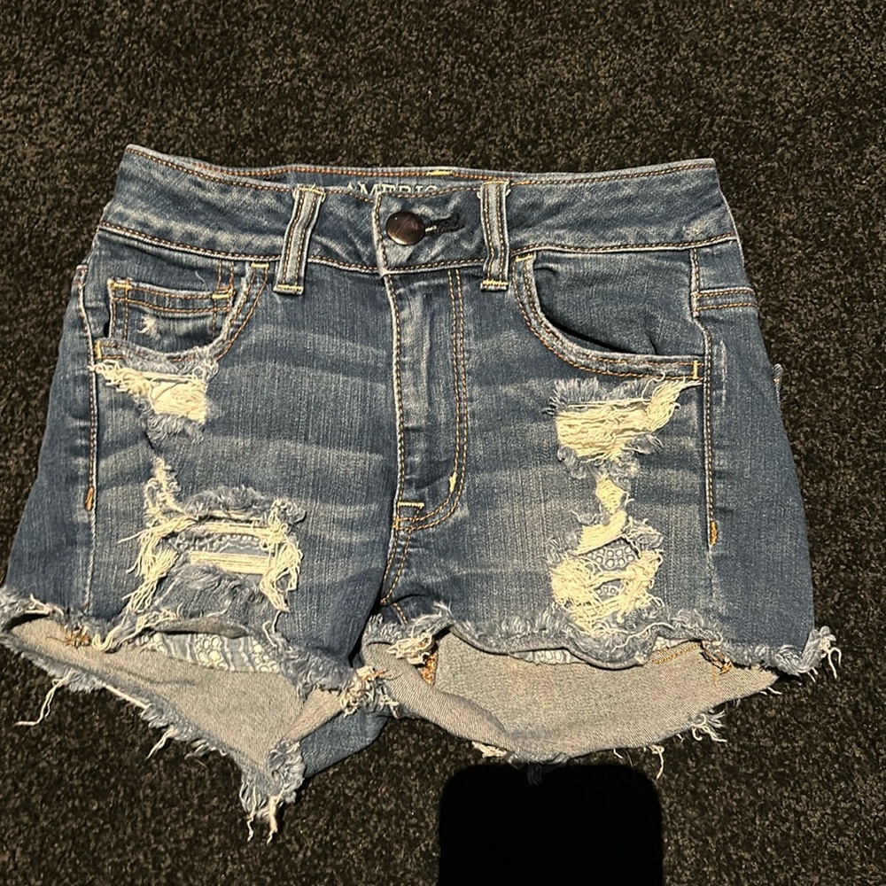 Woman’s AMERICAN EAGLE HI-RISE SHORTIE Jean stretchy Shorts Size 0